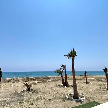 Seafront * Perivolia
